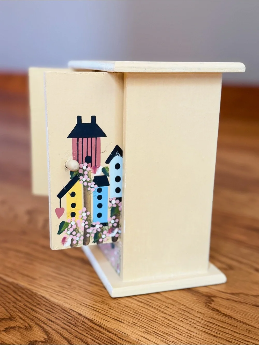 N/A cute wooden